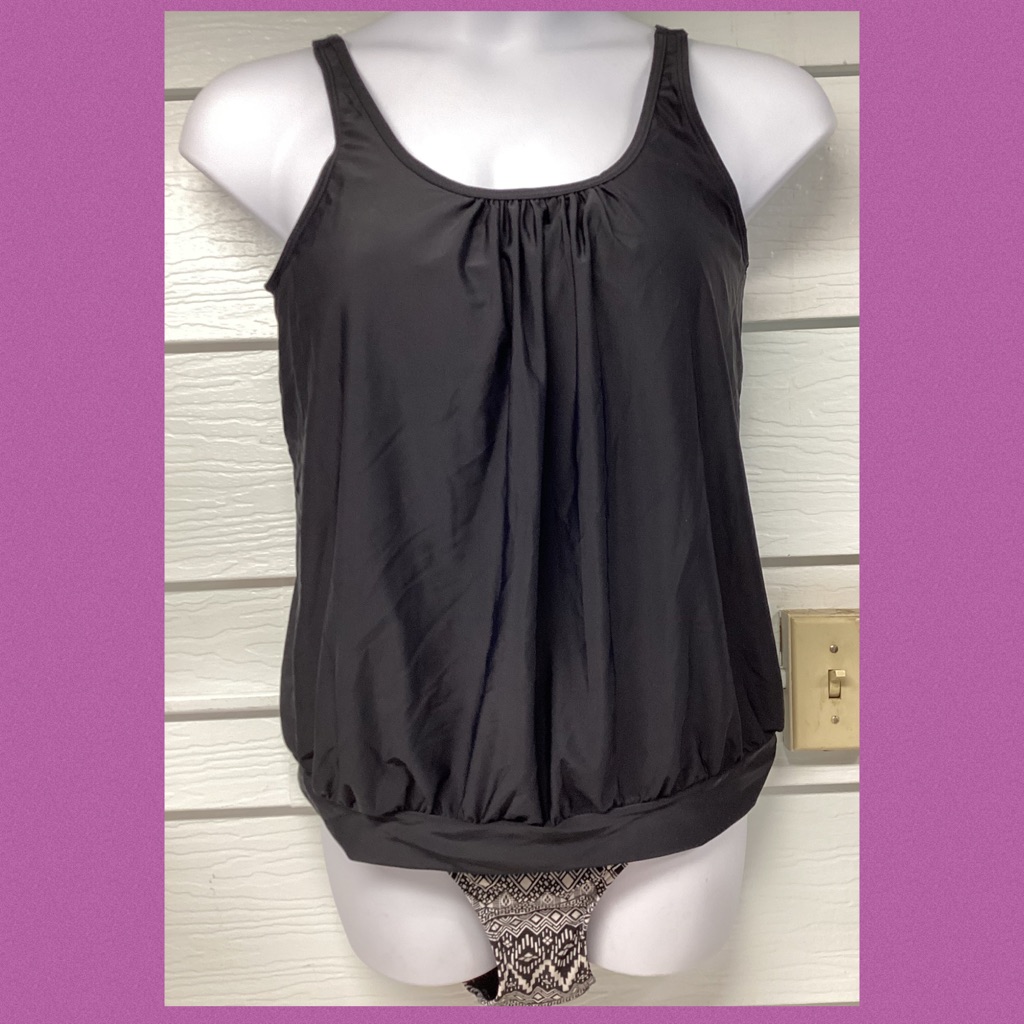 Black Womens Scoop Neck Swimsuit  Brand Unspecified48